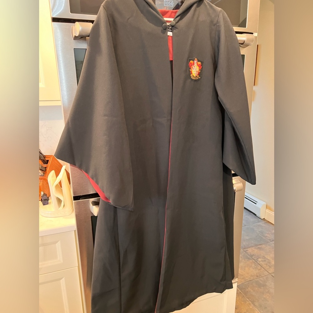Authentic Universal Theme Park Harry Potter Robe